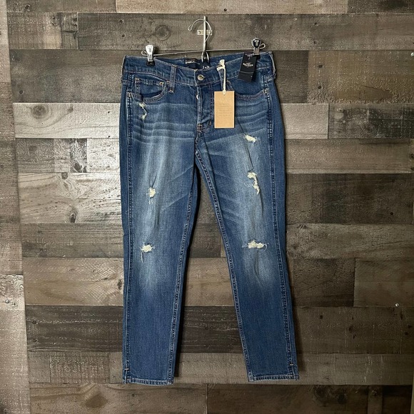 SOLD NWT Hollister Boyfriend Ultra Low Rise 3 W26 - Picture 1 of 2